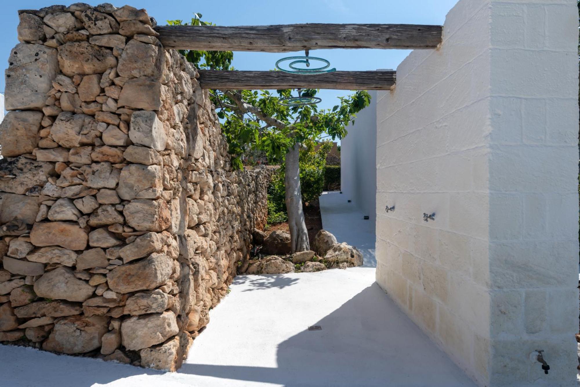 Masseria Samenti Torre Suda Luaran gambar