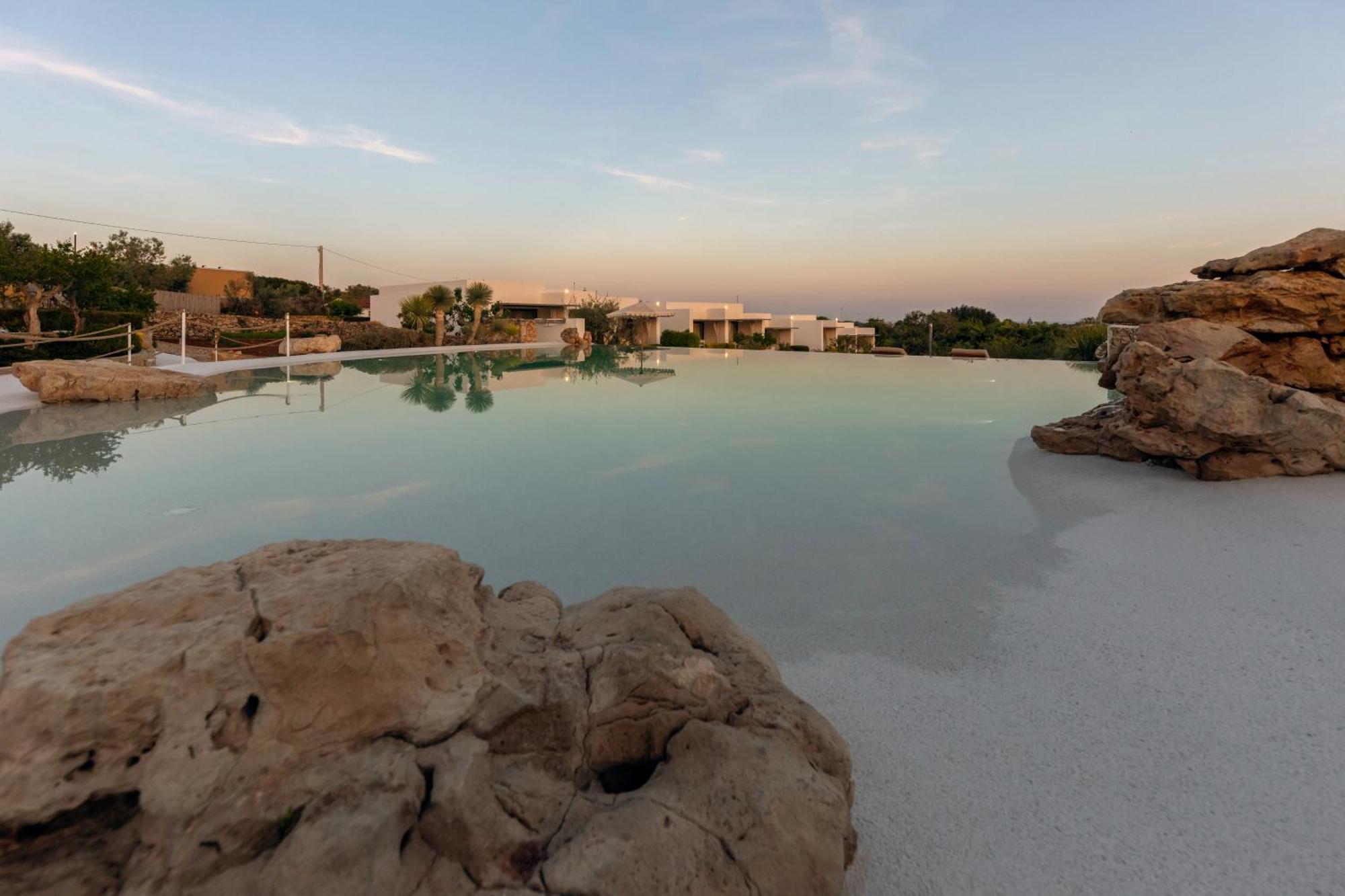 Masseria Samenti Torre Suda Luaran gambar