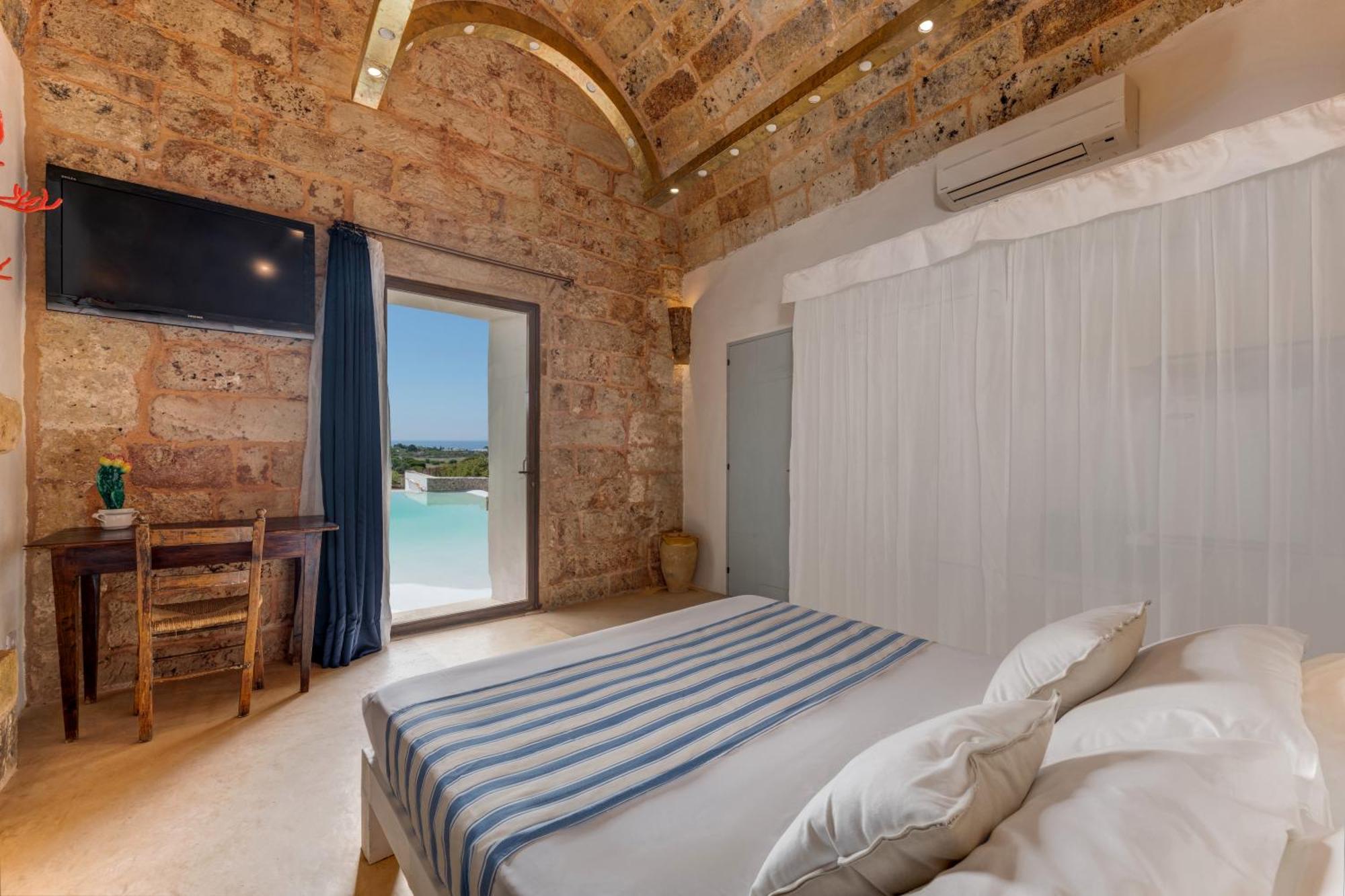 Masseria Samenti Torre Suda Luaran gambar
